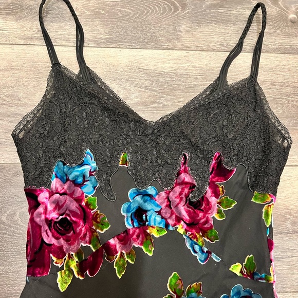 🚫SOLD🚫 Vintage Betsey Johnson Floral Velvet Burnout Slip Dress - Picture 3 of 6